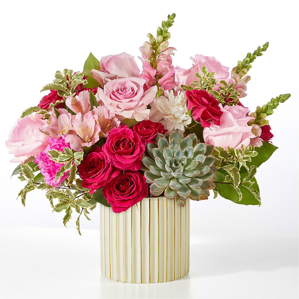 Magenta Musings Bouquet – MAGNOLIA'S FLOWER SHOP INC, Garden City MI
