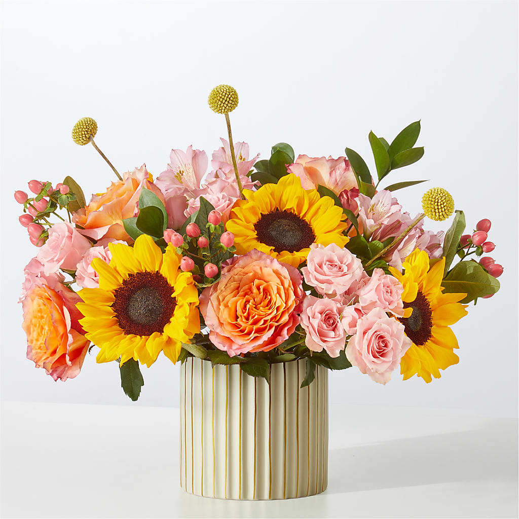 Sun's Out Bouquet – MAGNOLIA'S FLOWER SHOP INC, Garden City MI