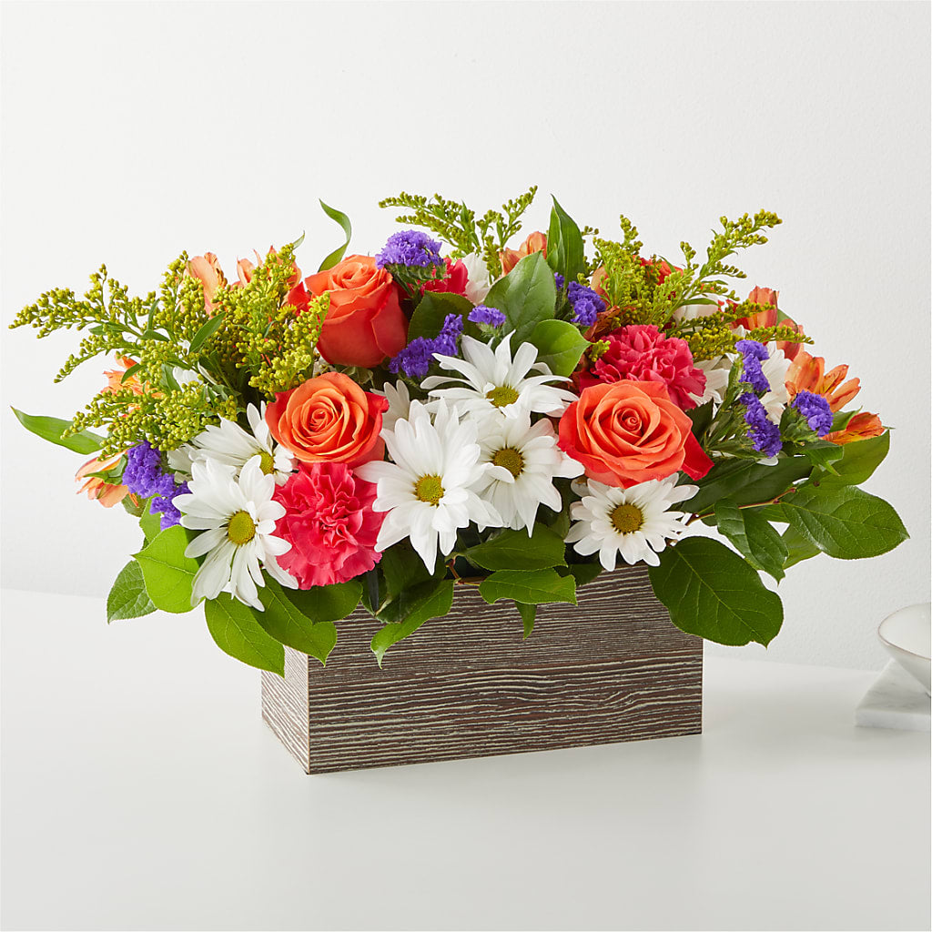 Oopsie Daisy Box Bouquet – MAGNOLIA'S FLOWER SHOP INC, Garden City MI
