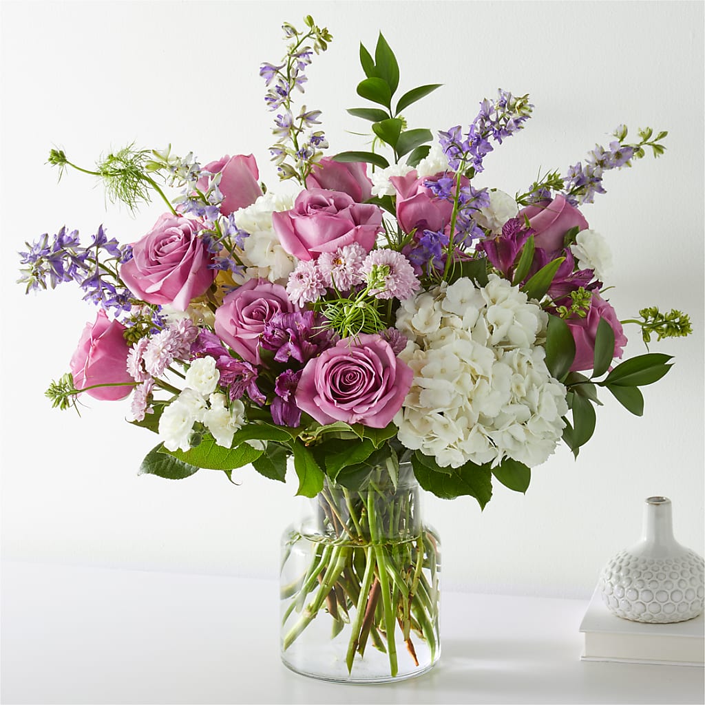 Violet Caress Bouquet – MAGNOLIA'S FLOWER SHOP INC, Garden City MI