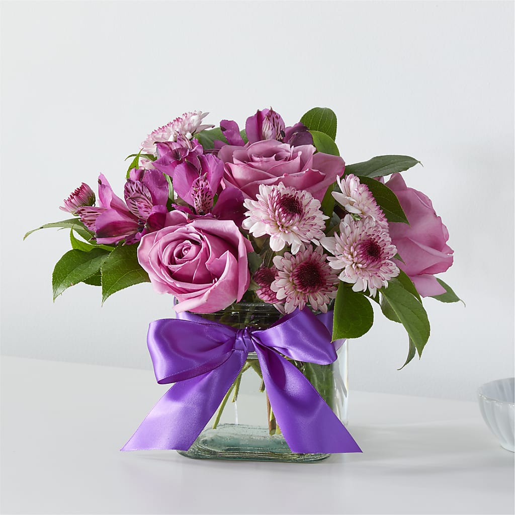Sugarplum Bouquet – MAGNOLIA'S FLOWER SHOP INC, Garden City MI