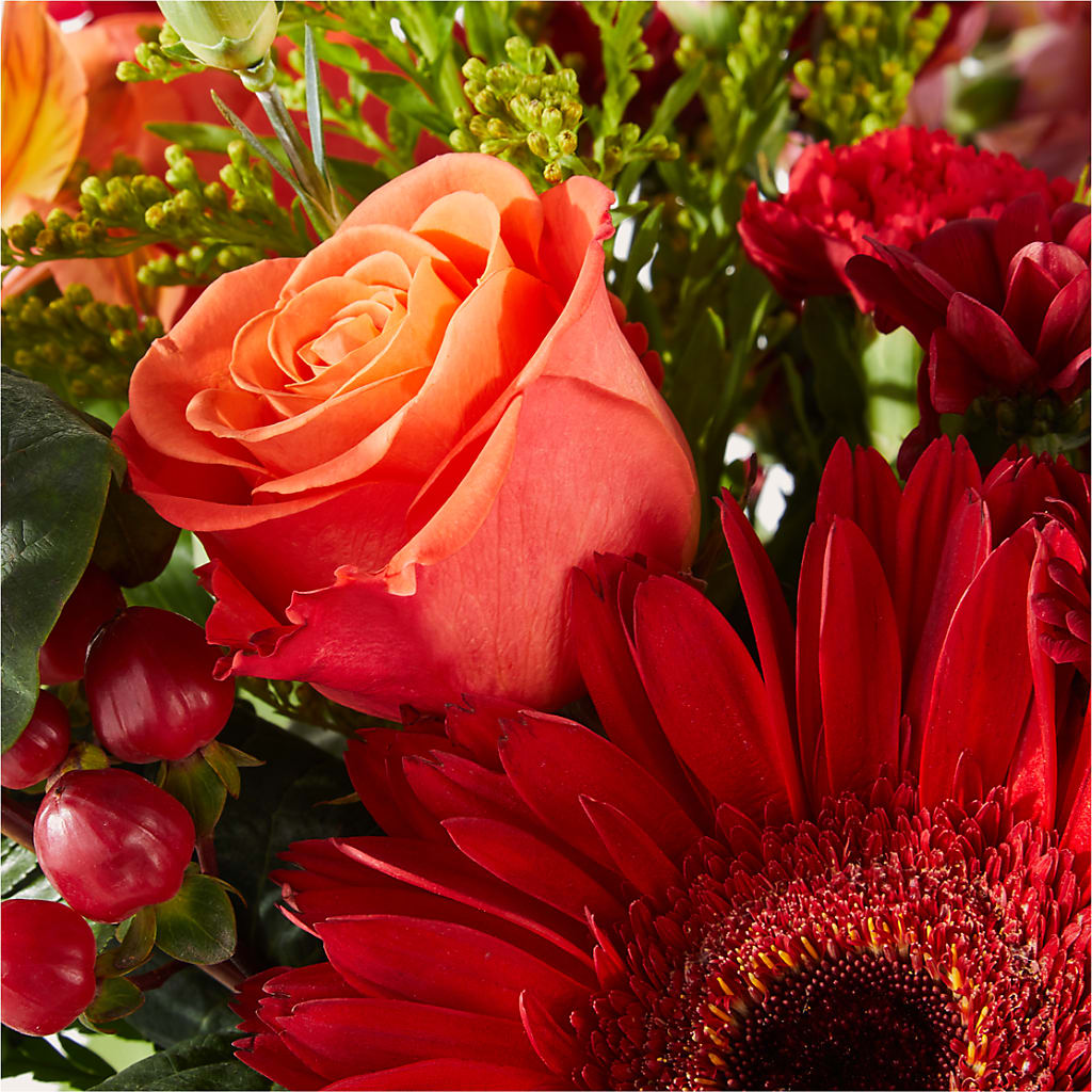 Sweater Season - A Florist Original – MAGNOLIA'S FLOWER SHOP INC, Garden City MI