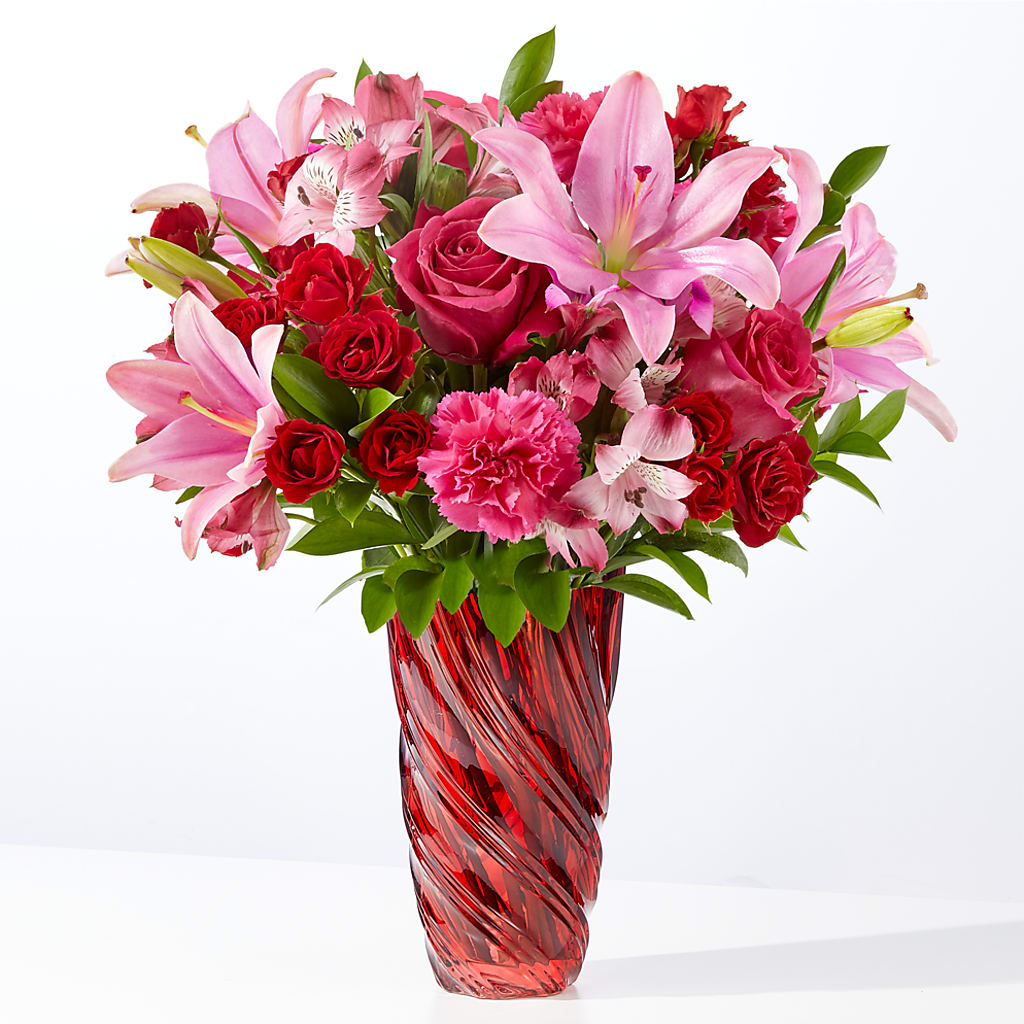 In Love Bouquet with Luxe Swirl Vase – MAGNOLIA'S FLOWER SHOP INC, Garden City MI