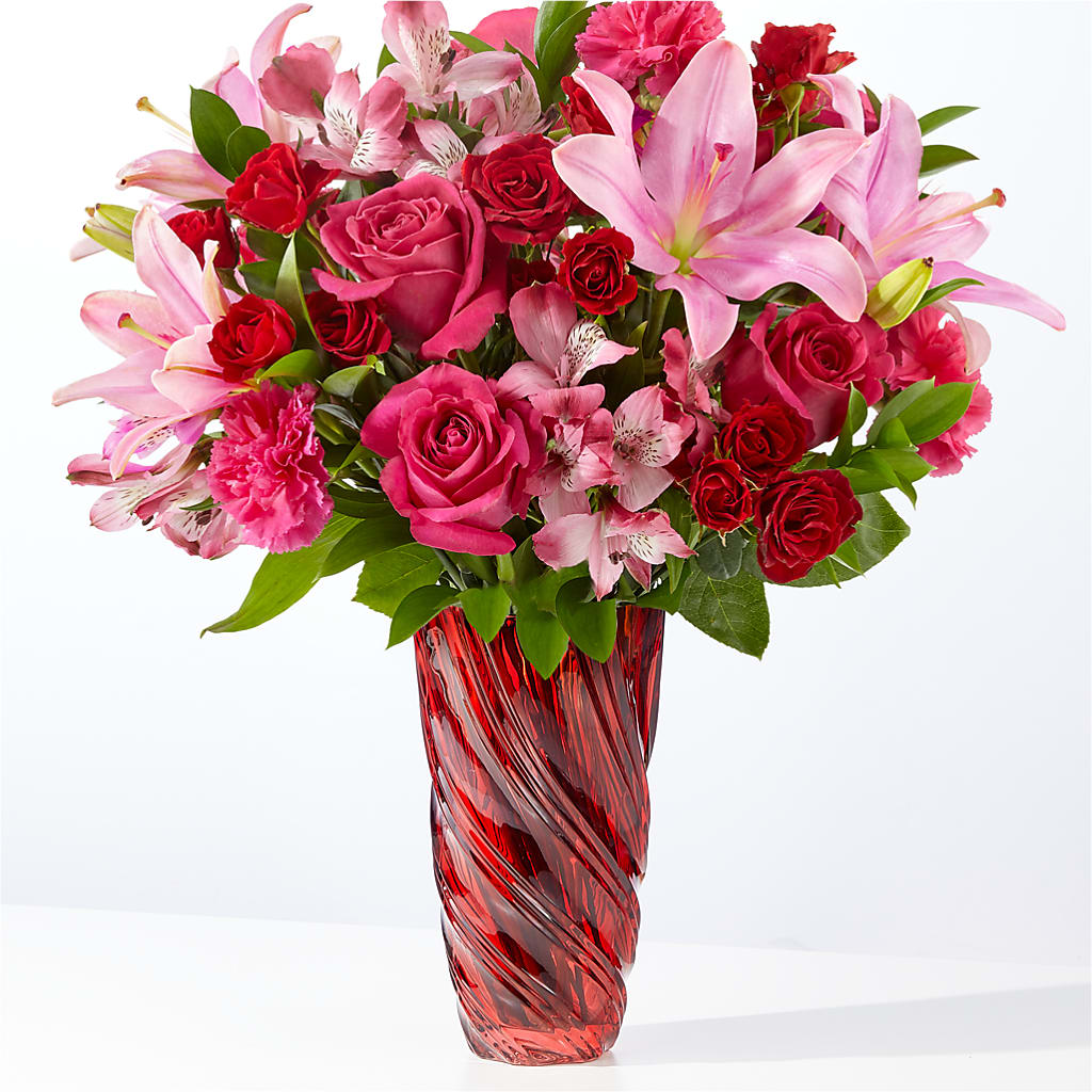In Love Bouquet with Luxe Swirl Vase – MAGNOLIA'S FLOWER SHOP INC, Garden City MI