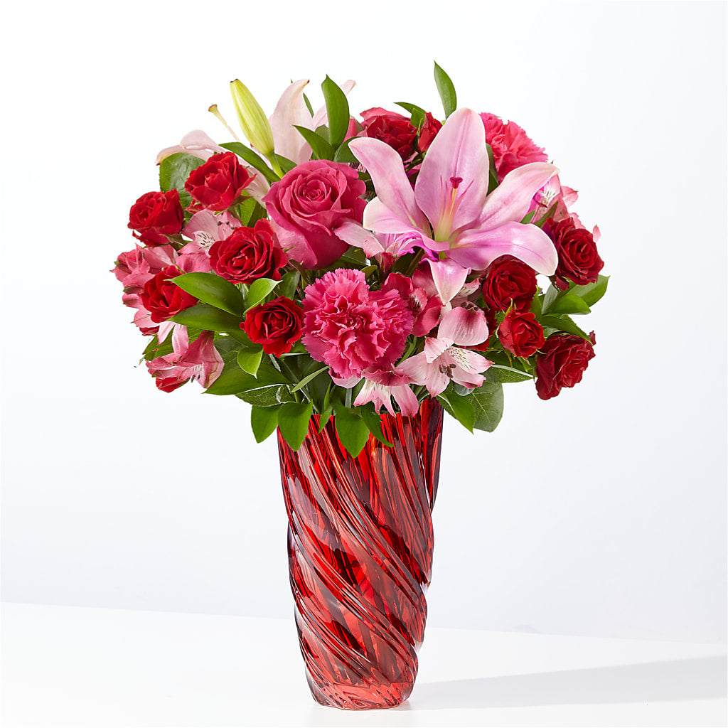 In Love Bouquet with Luxe Swirl Vase – MAGNOLIA'S FLOWER SHOP INC, Garden City MI
