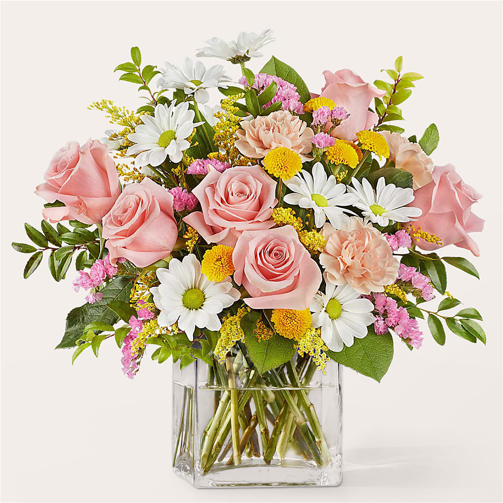Country Cottage Bouquet – MAGNOLIA'S FLOWER SHOP INC, Garden City MI