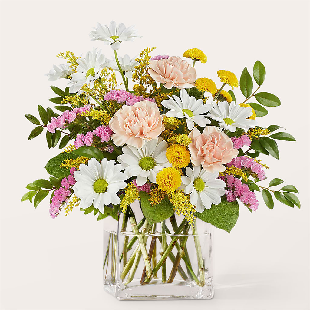 Country Cottage Bouquet – MAGNOLIA'S FLOWER SHOP INC, Garden City MI
