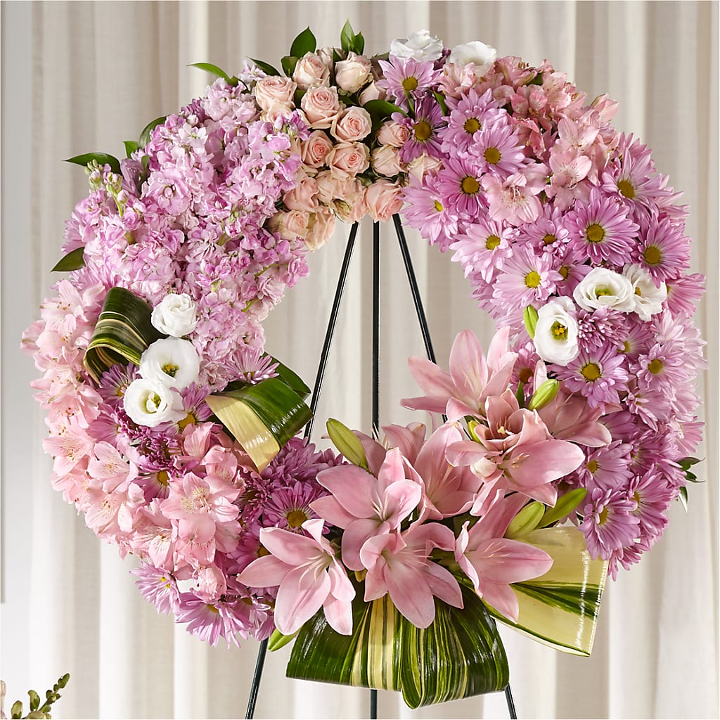 Gift of Warmth Wreath – MAGNOLIA'S FLOWER SHOP INC, Garden City MI