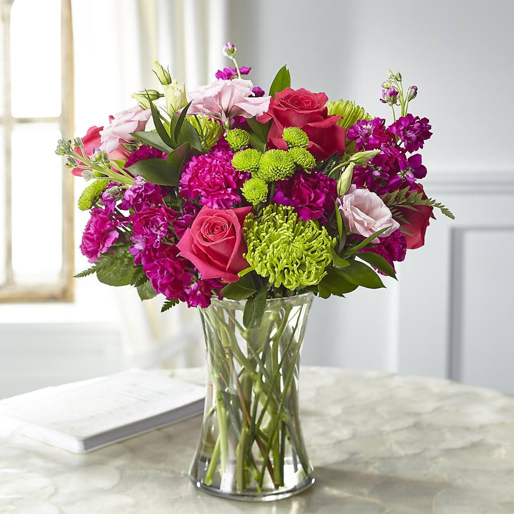 Everlasting Embrace Bouquet – MAGNOLIA'S FLOWER SHOP INC, Garden City MI