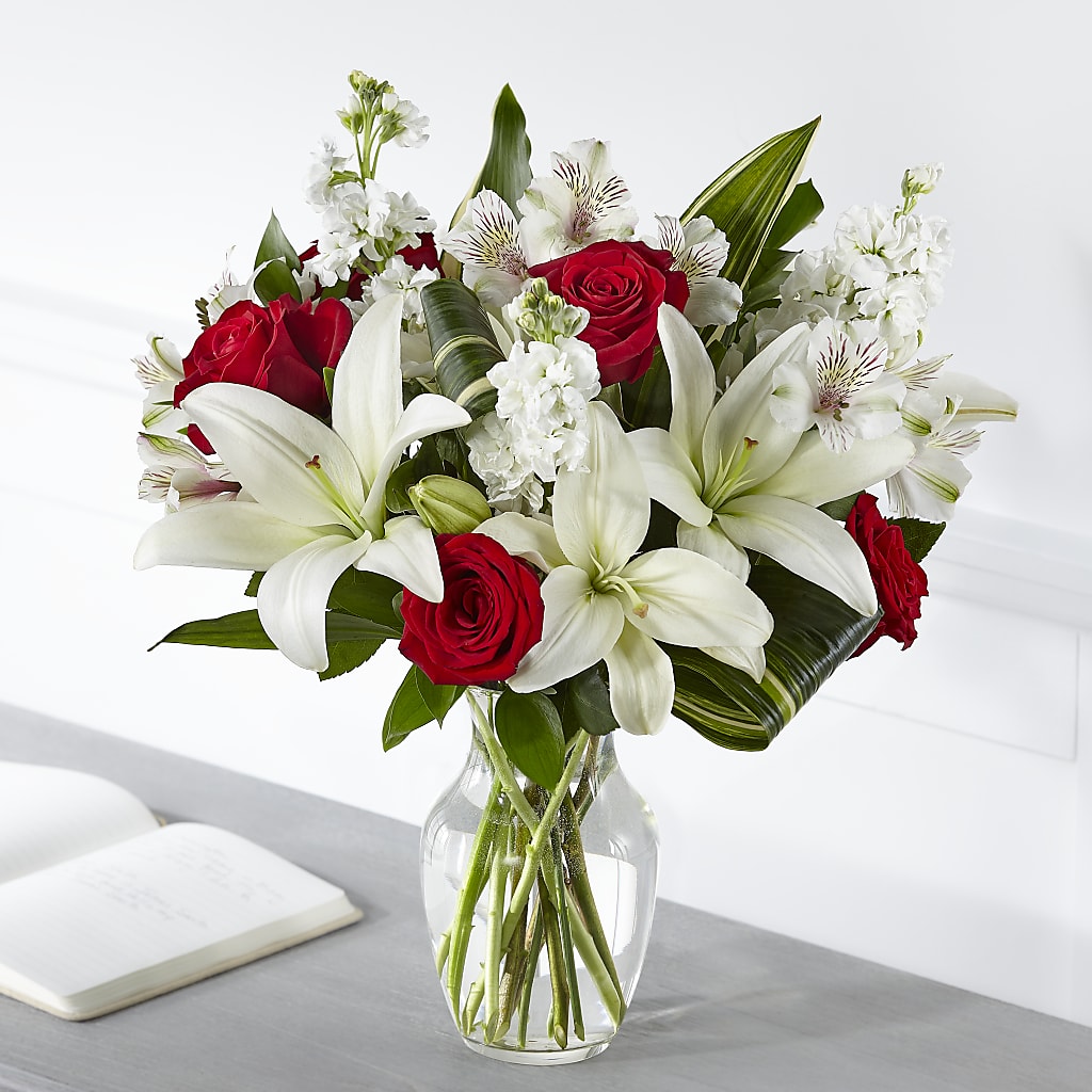 Loving Respect Bouquet – MAGNOLIA'S FLOWER SHOP INC, Garden City MI