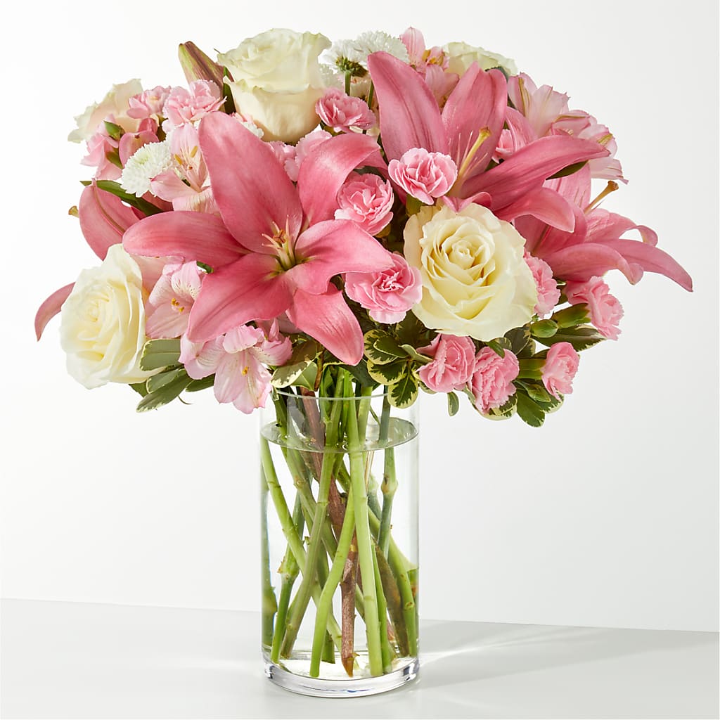 Piece of Cake Bouquet – MAGNOLIA'S FLOWER SHOP INC, Garden City MI