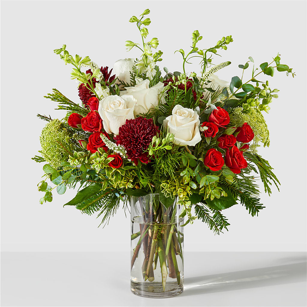 Favorite Traditions Bouquet – MAGNOLIA'S FLOWER SHOP INC, Garden City MI