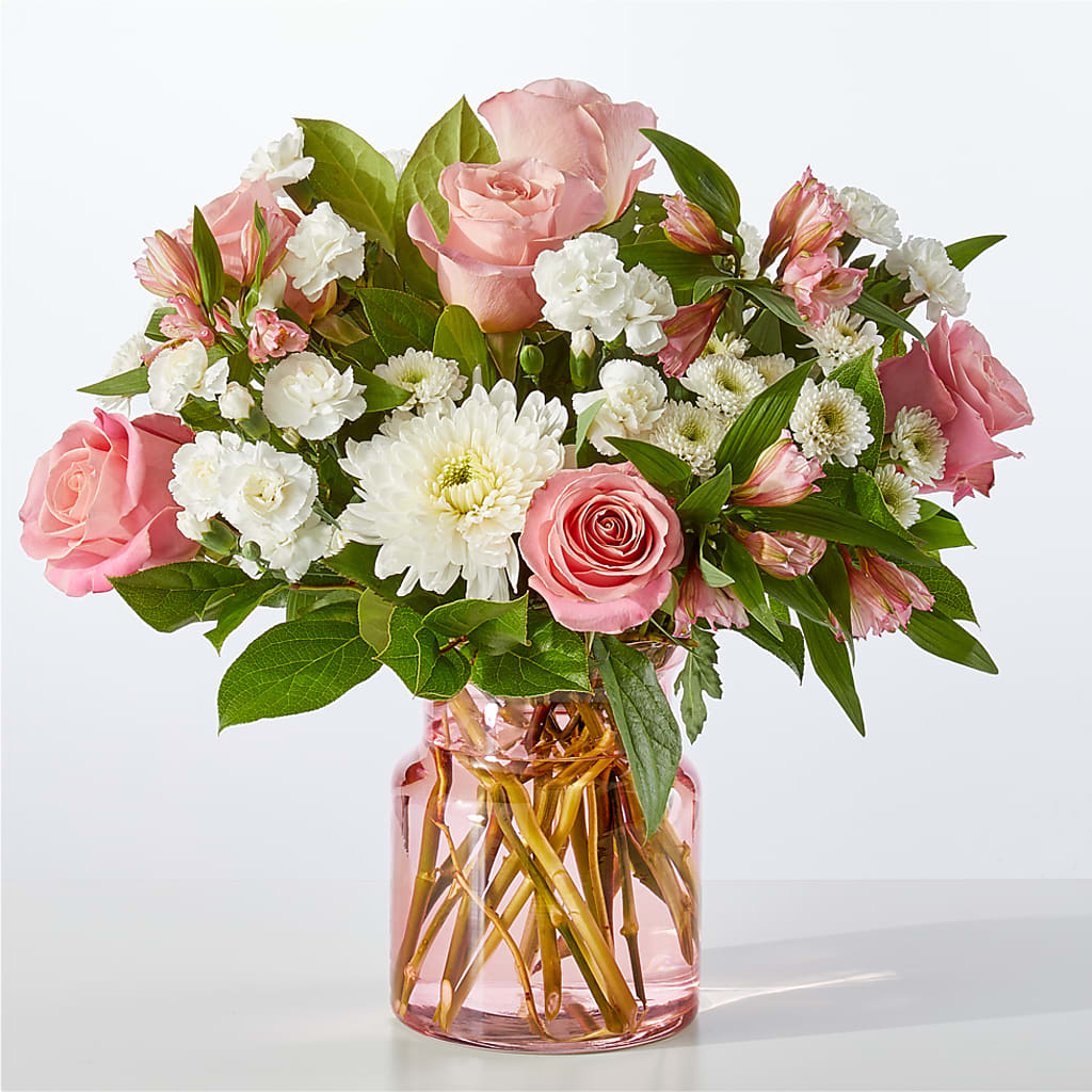 Infatuated Bouquet – MAGNOLIA'S FLOWER SHOP INC, Garden City MI