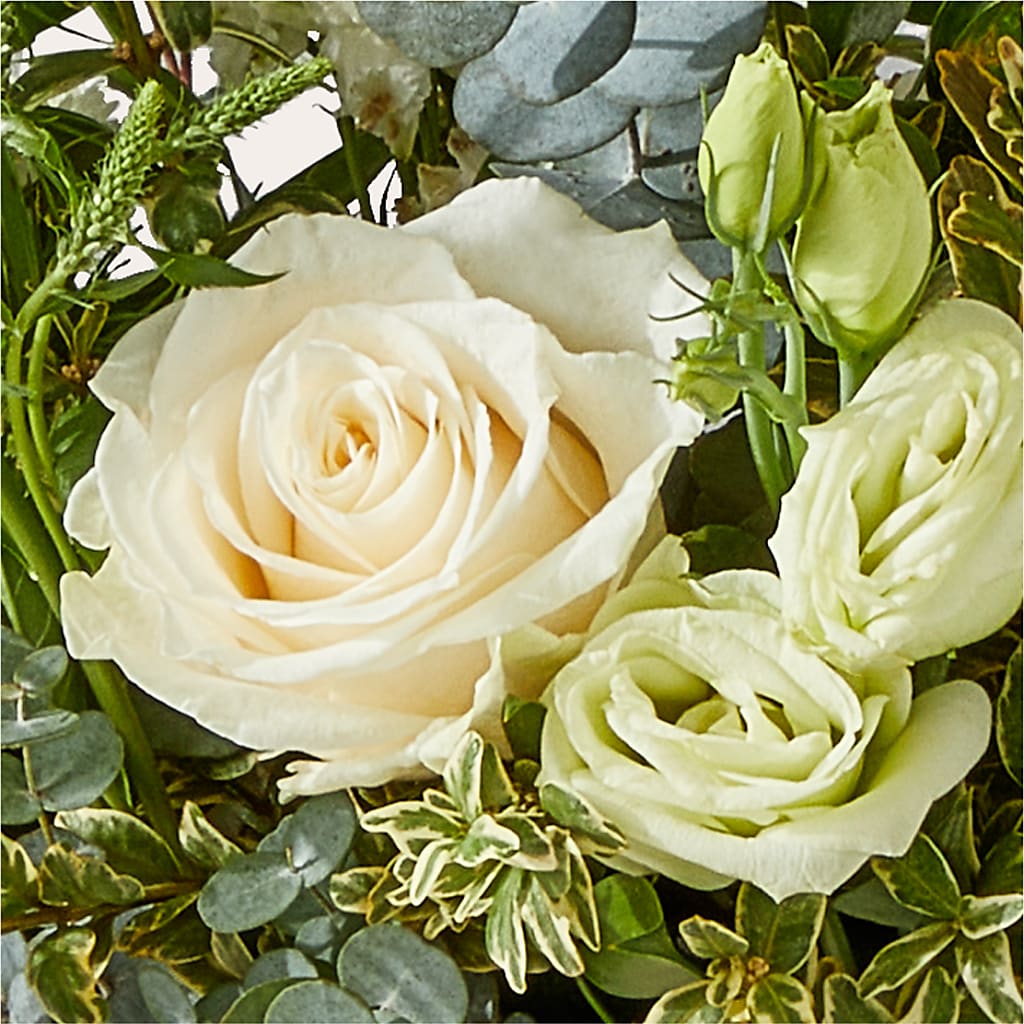 Cashmere Bouquet – MAGNOLIA'S FLOWER SHOP INC, Garden City MI