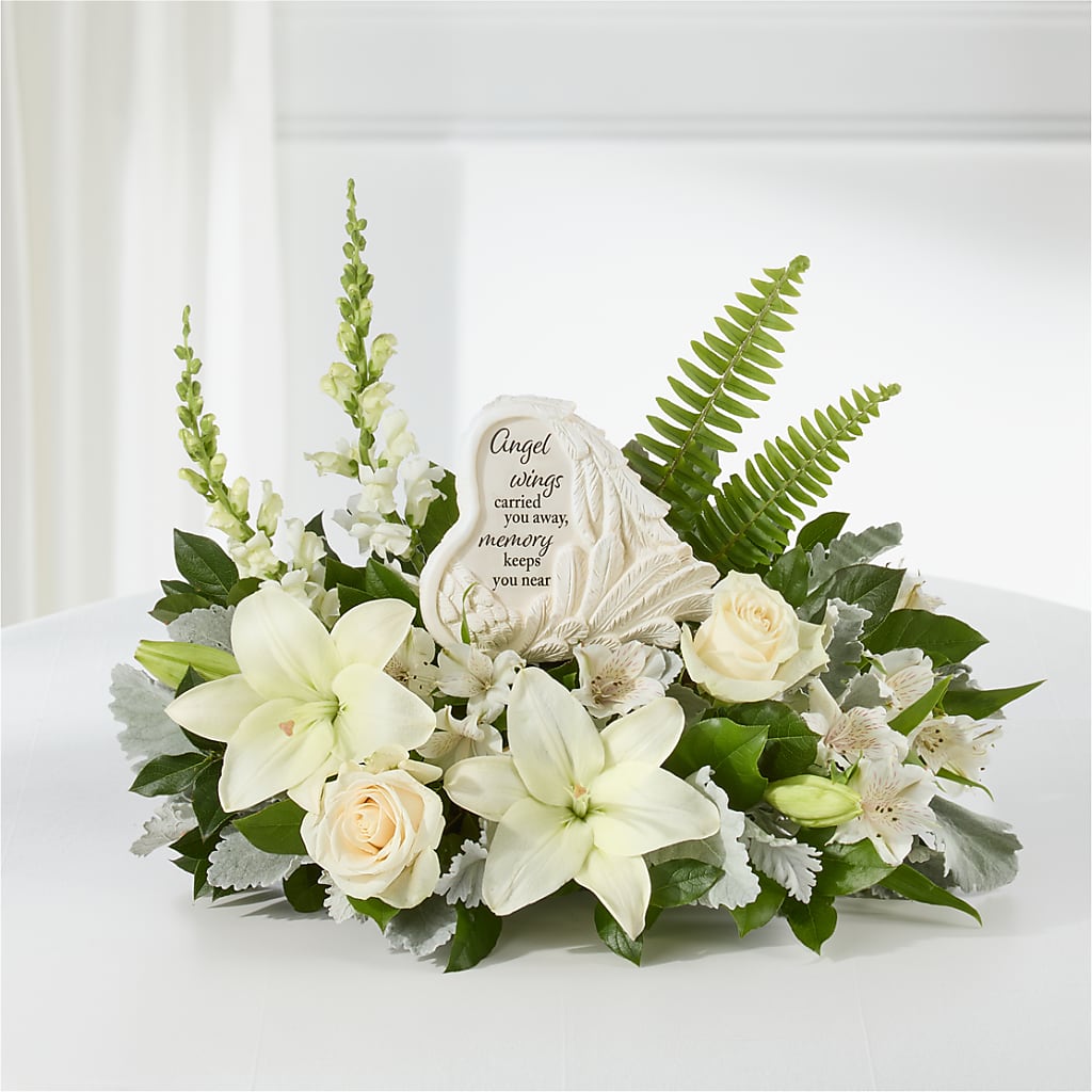 Holding You Close Arrangement – MAGNOLIA'S FLOWER SHOP INC, Garden City MI