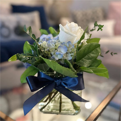 Sky Blue Delight Bouquet – MAGNOLIA'S FLOWER SHOP INC, Garden City MI