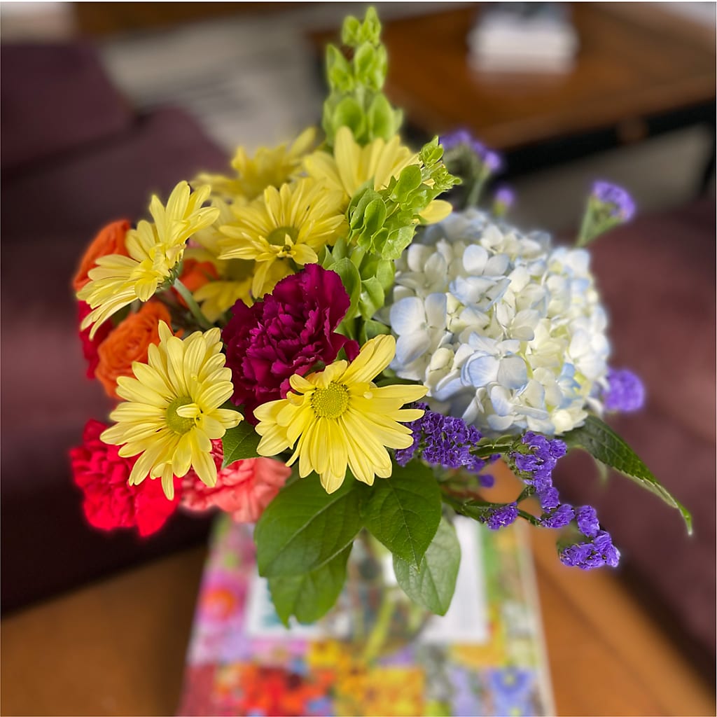 Summer Spectra - A Florist Original – MAGNOLIA'S FLOWER SHOP INC, Garden City MI