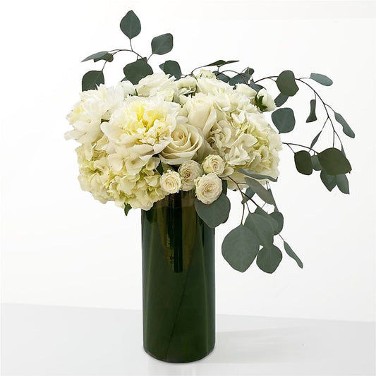 The Pearl – MAGNOLIA'S FLOWER SHOP INC, Garden City MI
