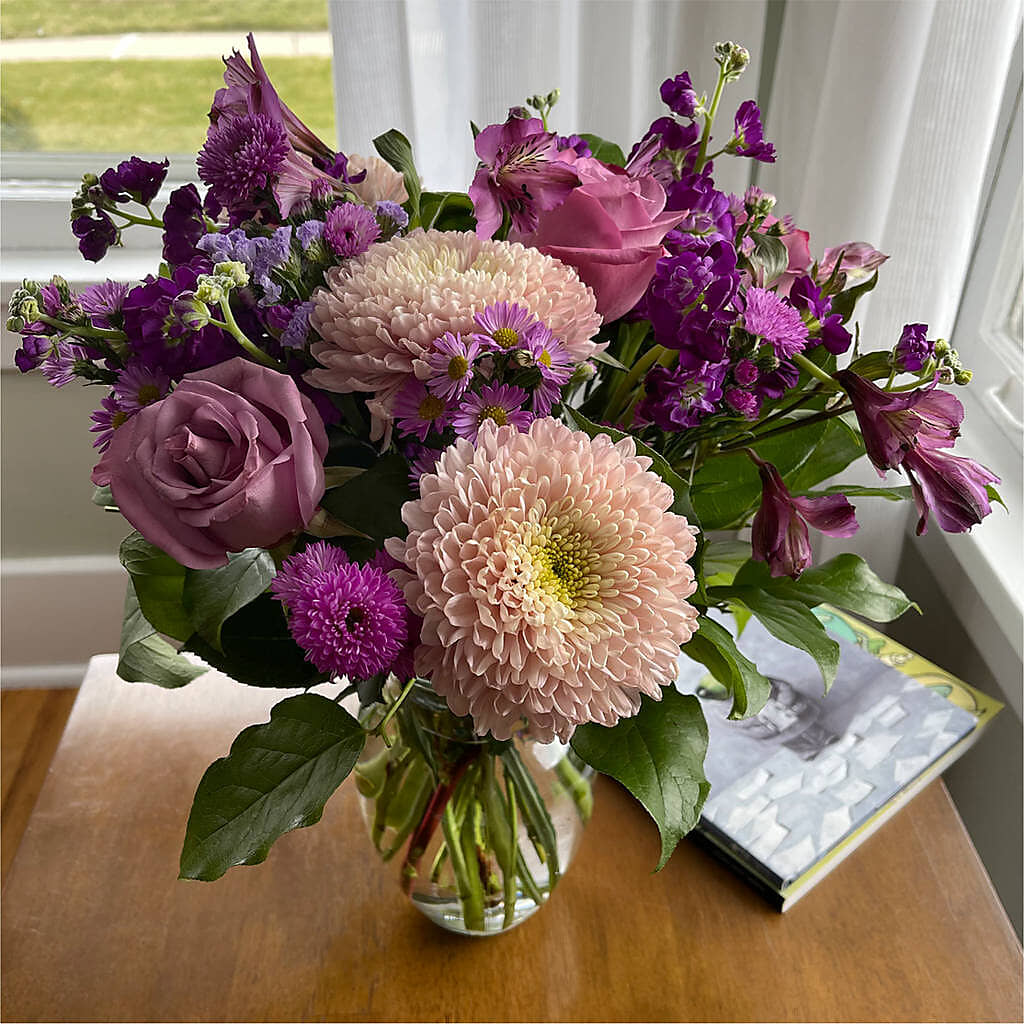 Ultraviolet Bouquet – MAGNOLIA'S FLOWER SHOP INC, Garden City MI