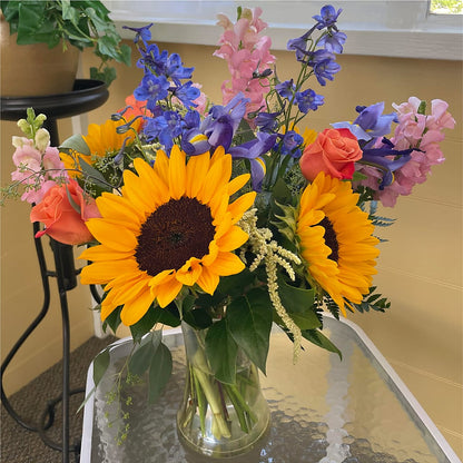 Rays of Life Bouquet – MAGNOLIA'S FLOWER SHOP INC, Garden City MI