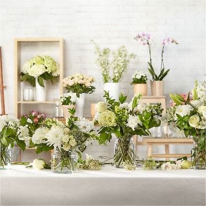 Classic Ivory – A Florist Original – MAGNOLIA'S FLOWER SHOP INC, Garden City MI