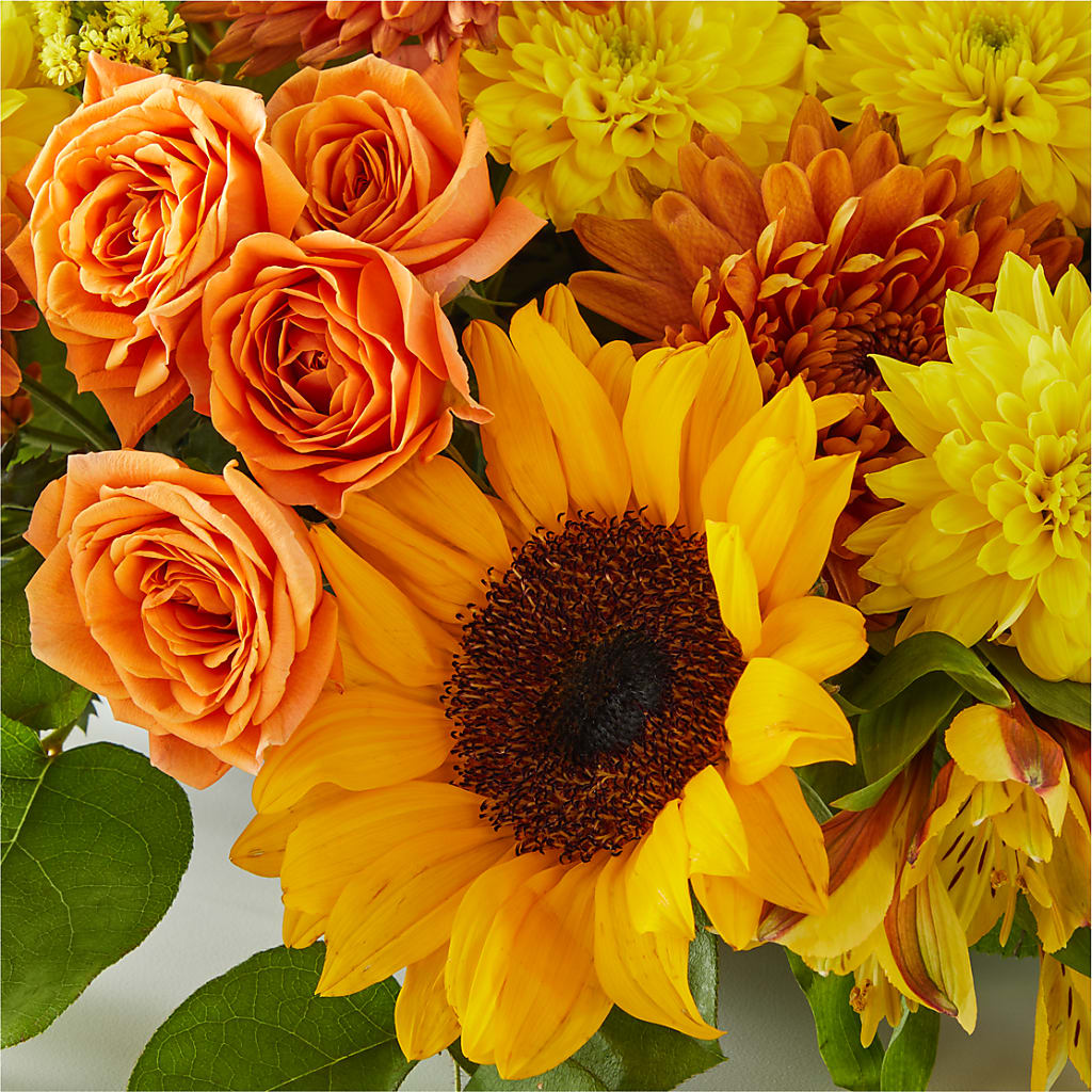 Autumn Harmony Centerpiece – MAGNOLIA'S FLOWER SHOP INC, Garden City MI