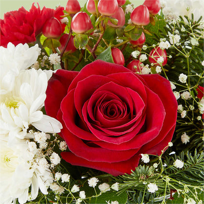Chance of Flurries Bouquet – MAGNOLIA'S FLOWER SHOP INC, Garden City MI