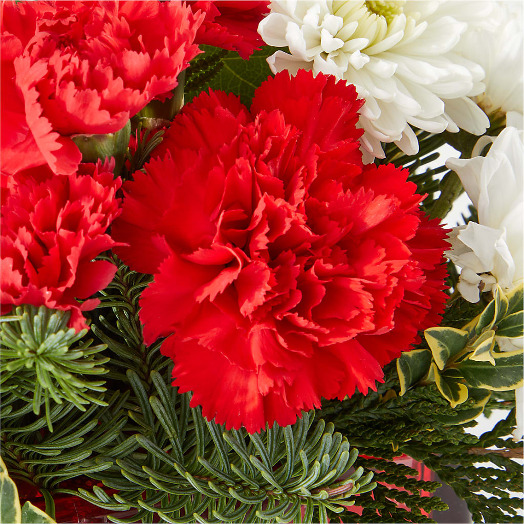 Christmas Market Bouquet – MAGNOLIA'S FLOWER SHOP INC, Garden City MI