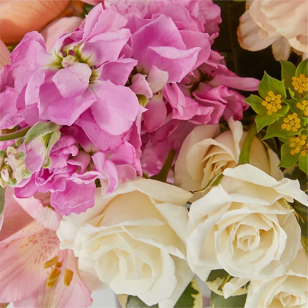 Paradise Bouquet – MAGNOLIA'S FLOWER SHOP INC, Garden City MI