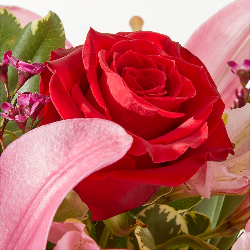 Lucky in Love Bouquet – MAGNOLIA'S FLOWER SHOP INC, Garden City MI