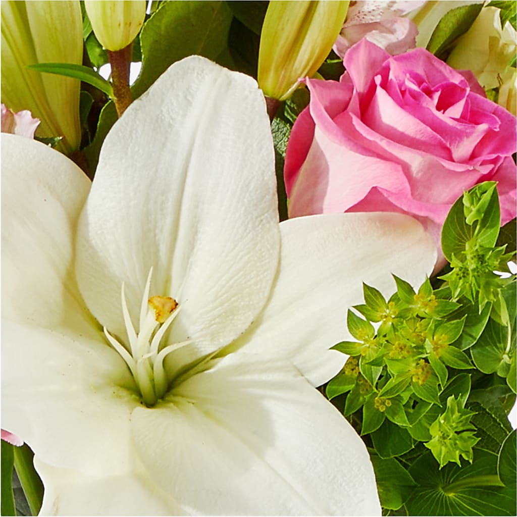 Fondly Bouquet – MAGNOLIA'S FLOWER SHOP INC, Garden City MI