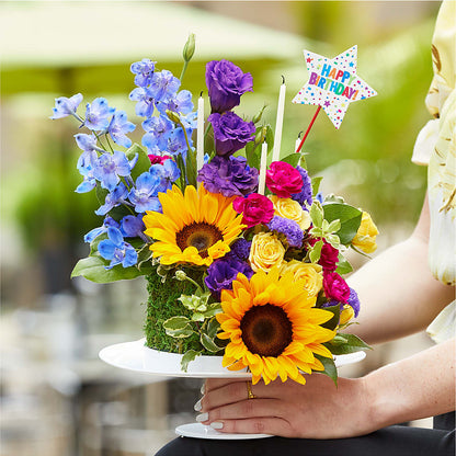 Star of the Day Floral Cake – MAGNOLIA'S FLOWER SHOP INC, Garden City MI