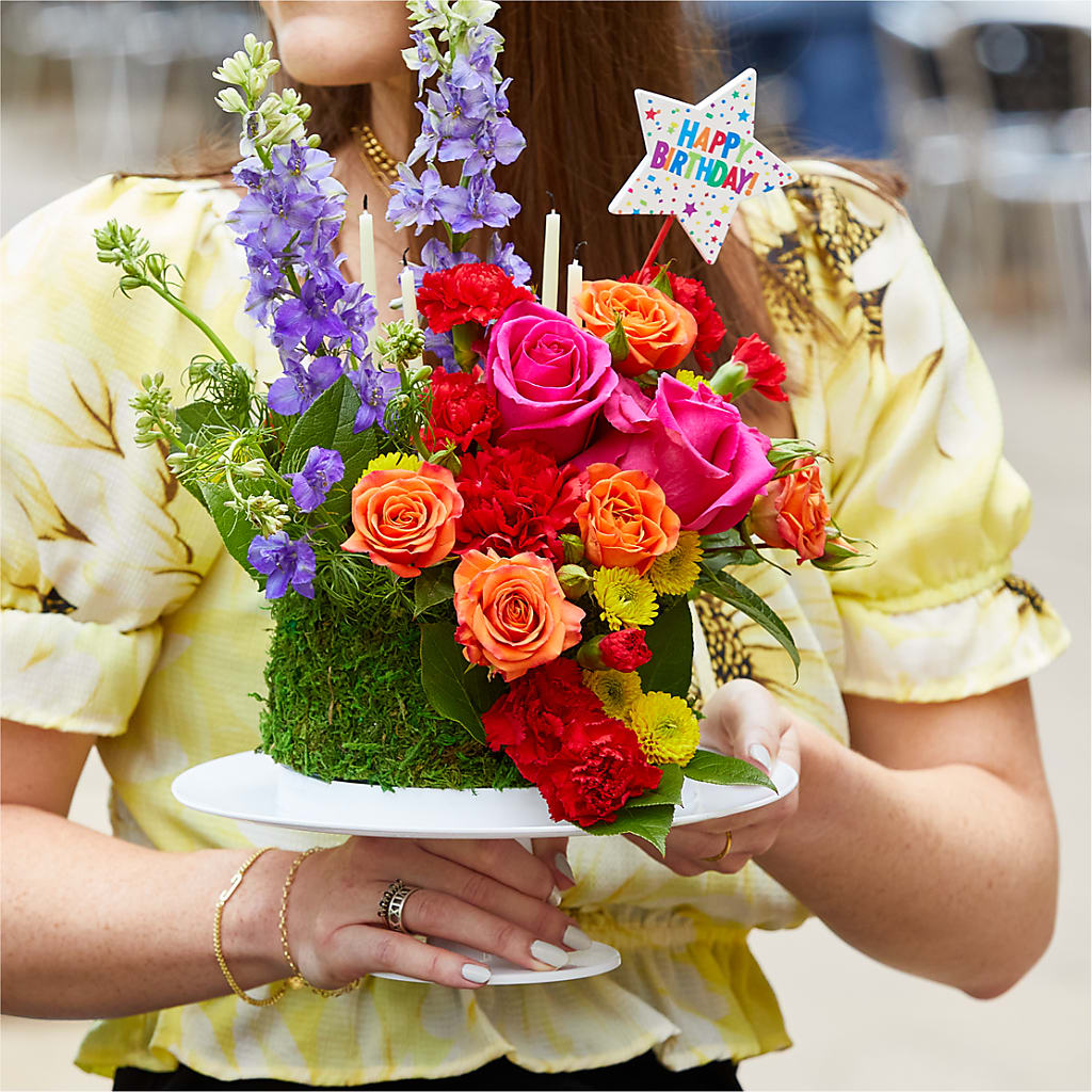 Best Year Yet Floral Cake – MAGNOLIA'S FLOWER SHOP INC, Garden City MI