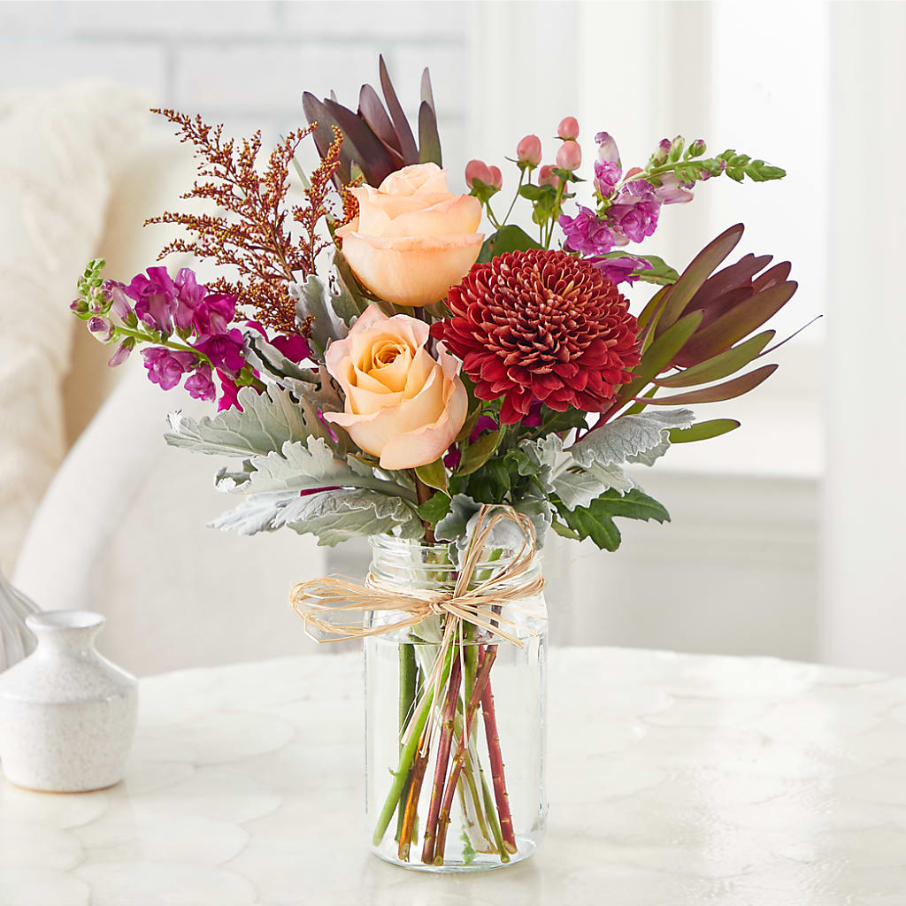 Moody Hues Bouquet – MAGNOLIA'S FLOWER SHOP INC, Garden City MI