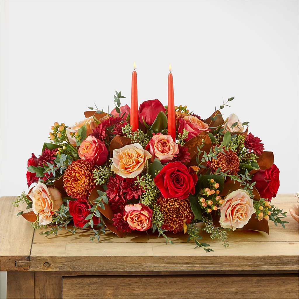 Gather Near Centerpiece – MAGNOLIA'S FLOWER SHOP INC, Garden City MI