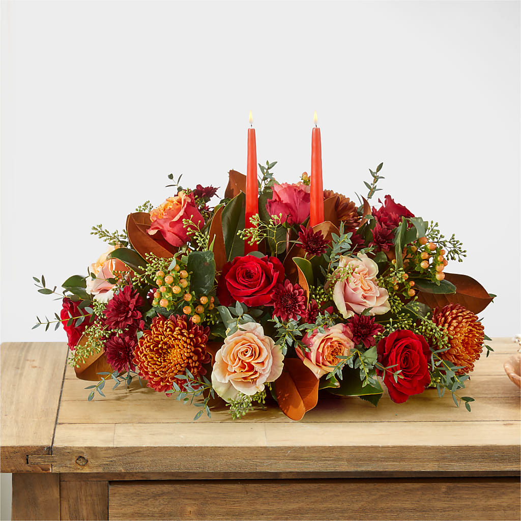 Gather Near Centerpiece – MAGNOLIA'S FLOWER SHOP INC, Garden City MI