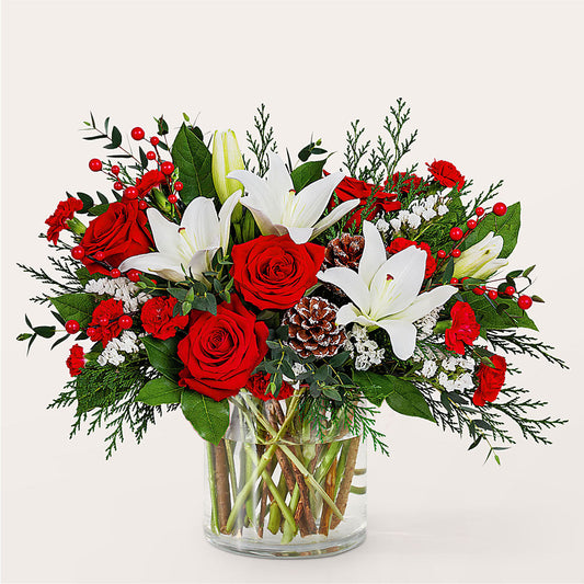 Best in Snow Bouquet – MAGNOLIA'S FLOWER SHOP INC, Garden City MI