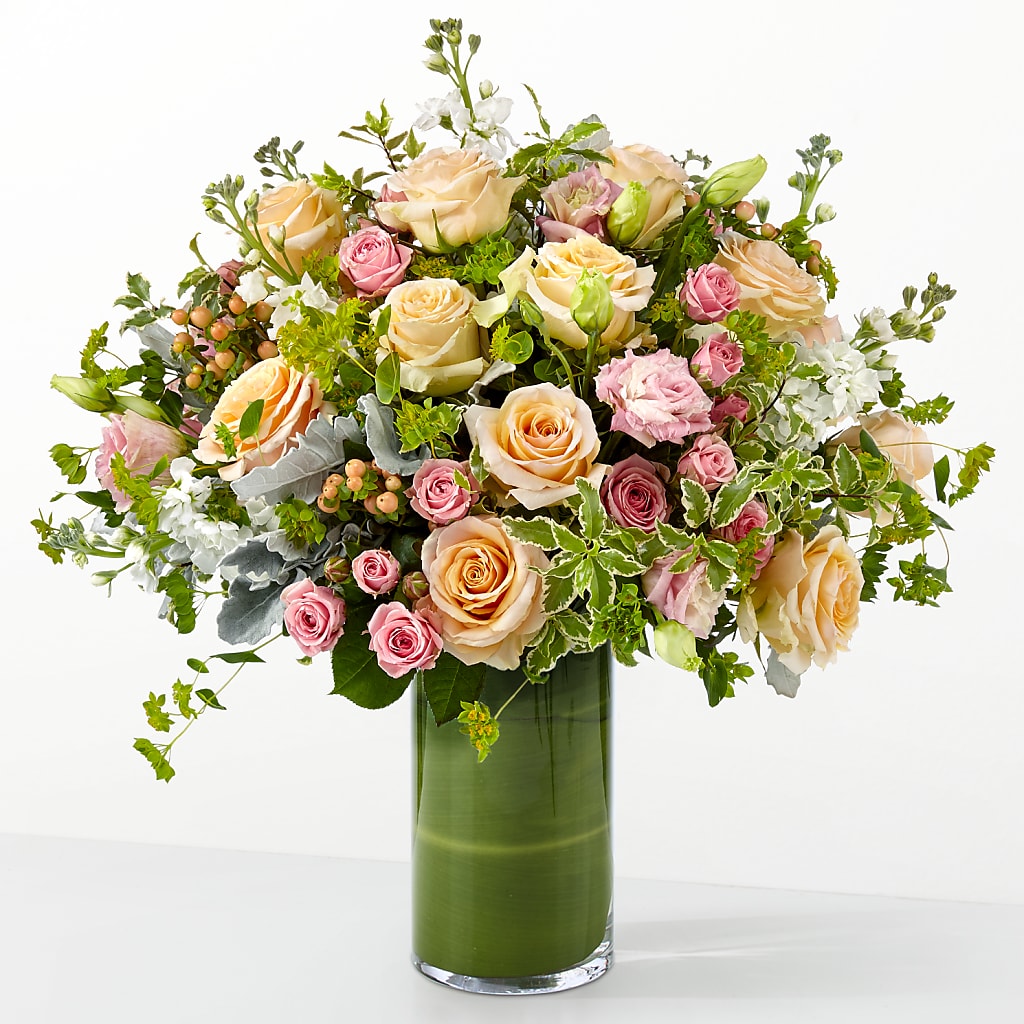 The Glamour Shot – MAGNOLIA'S FLOWER SHOP INC, Garden City MI
