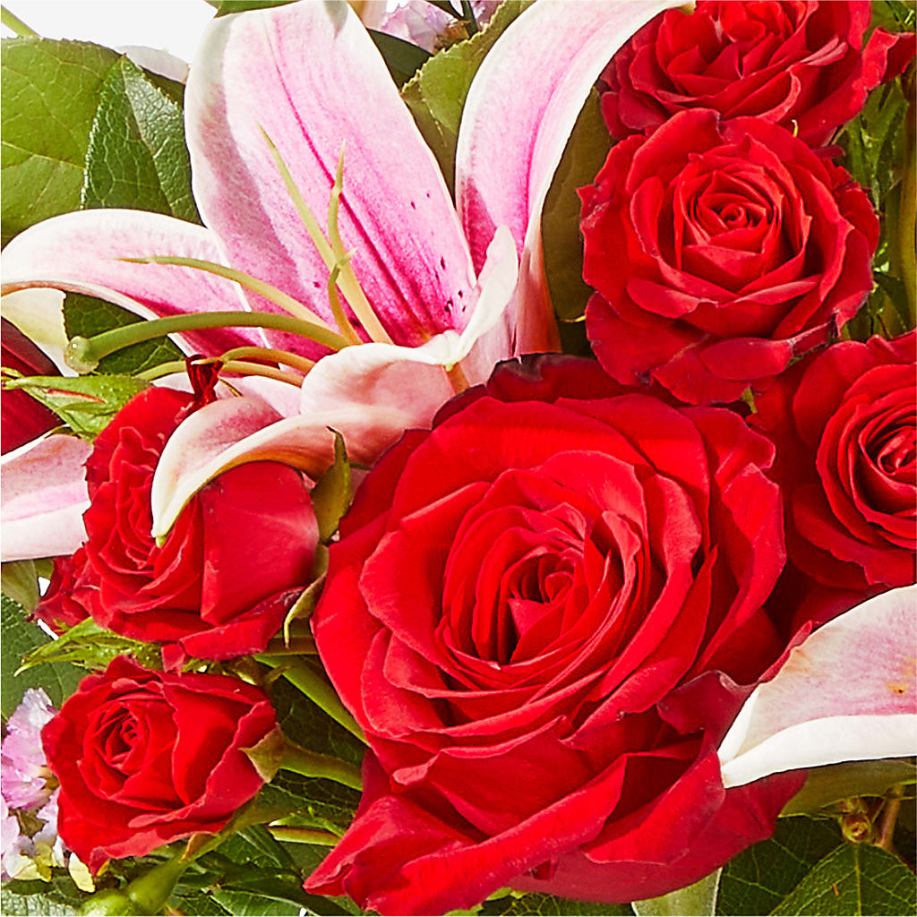 Hopeless Romantic Bouquet – MAGNOLIA'S FLOWER SHOP INC, Garden City MI