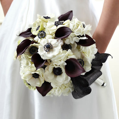 To Have and To Hold Bouquet – MAGNOLIA'S FLOWER SHOP INC, Garden City MI