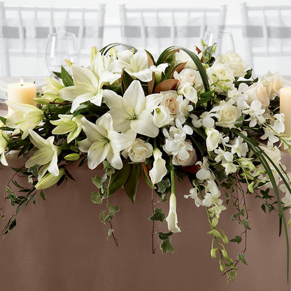 White Linen Arrangement – MAGNOLIA'S FLOWER SHOP INC, Garden City MI