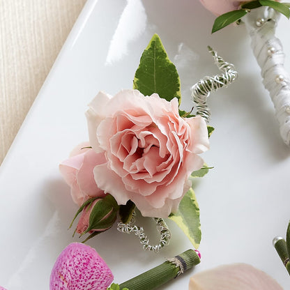 Pink Spray Rose Boutonniere – MAGNOLIA'S FLOWER SHOP INC, Garden City MI