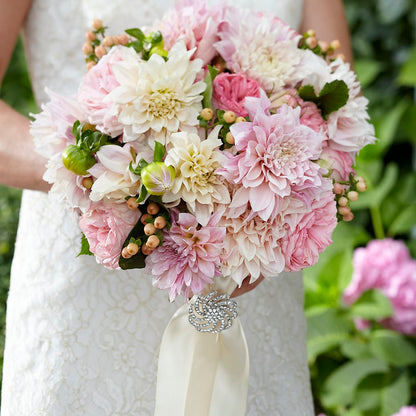 Heart's Promise Bouquet – MAGNOLIA'S FLOWER SHOP INC, Garden City MI