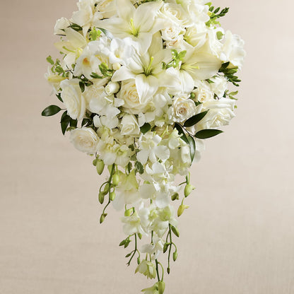 White Wonders Bouquet – MAGNOLIA'S FLOWER SHOP INC, Garden City MI